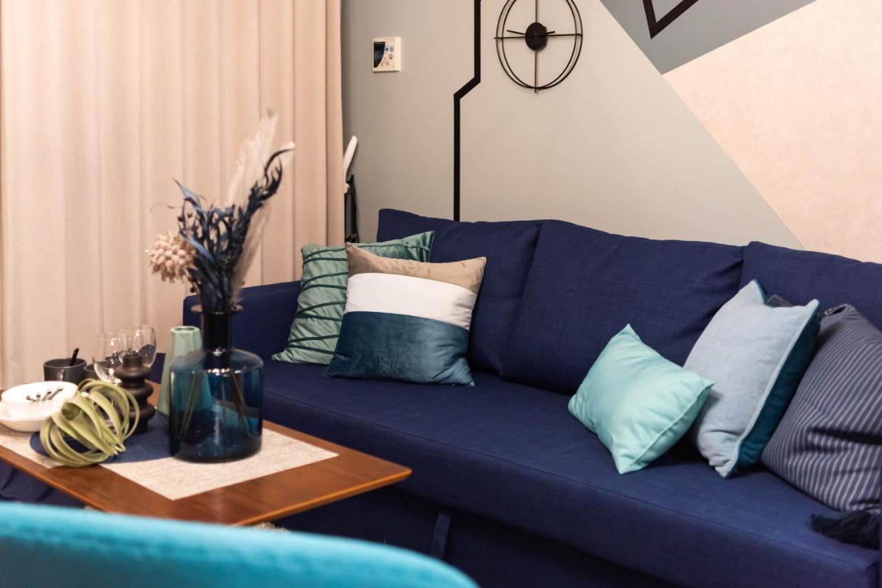 Design House Ao Apartment Osaka Bagian luar foto