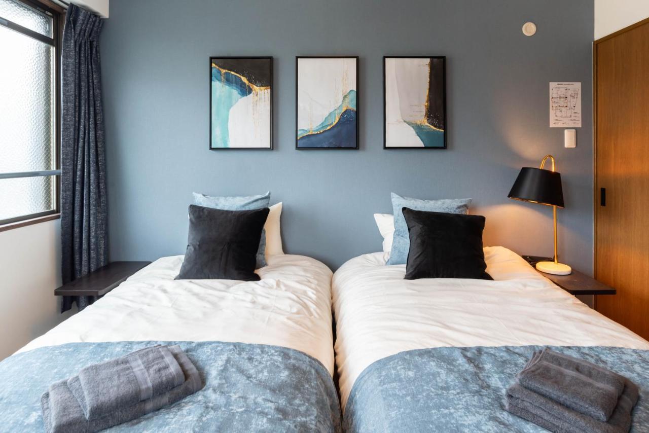 Design House Ao Apartment Osaka Bagian luar foto